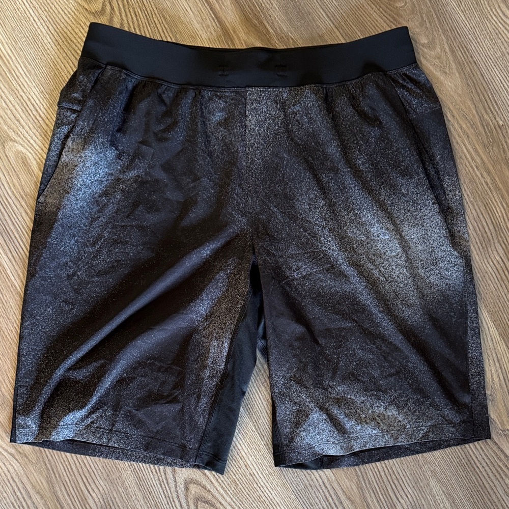 Lululemon Men’s Athletic Shorts – Size XL (No Tag)
